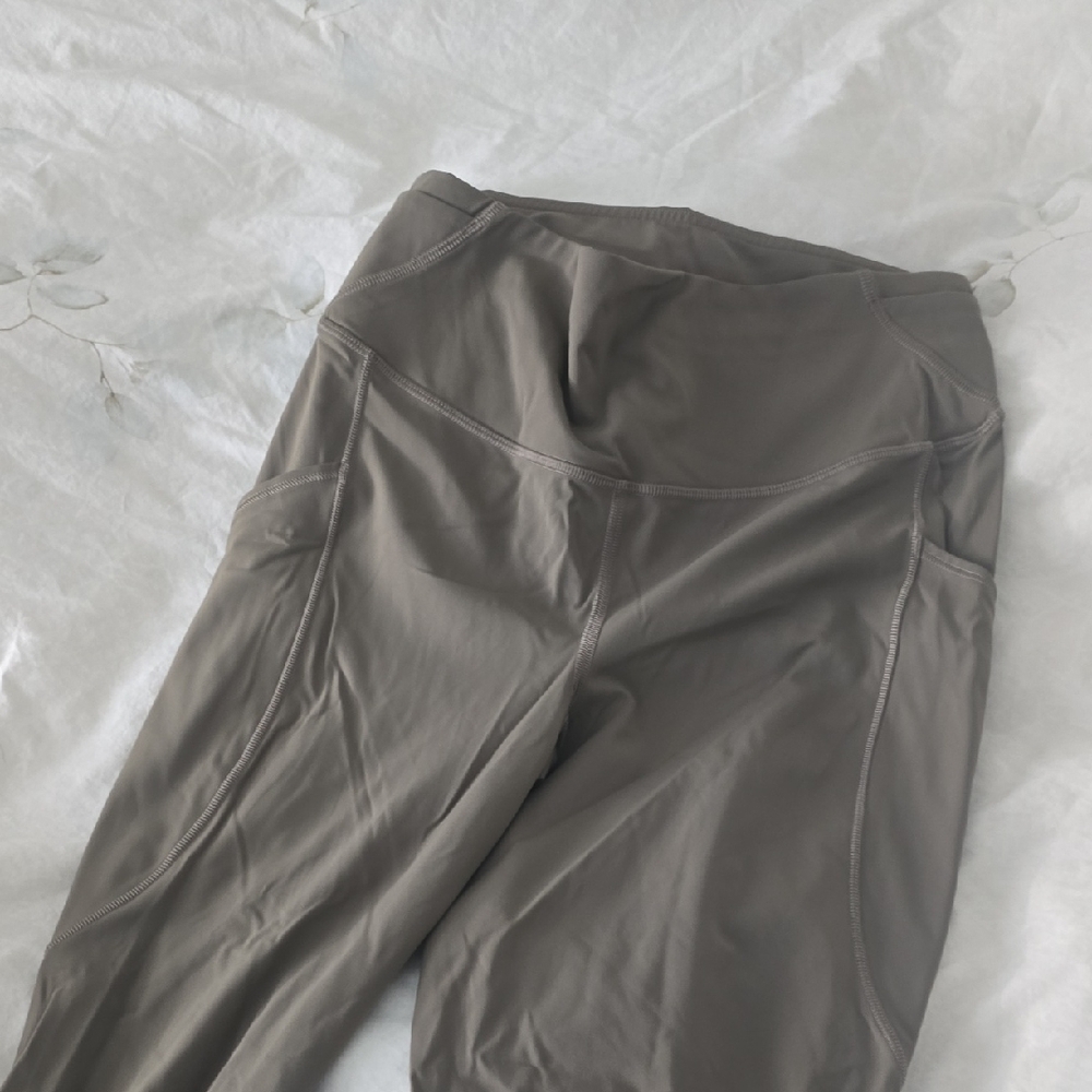 Fast And Free 28' ululemon athletica Beige Leggings